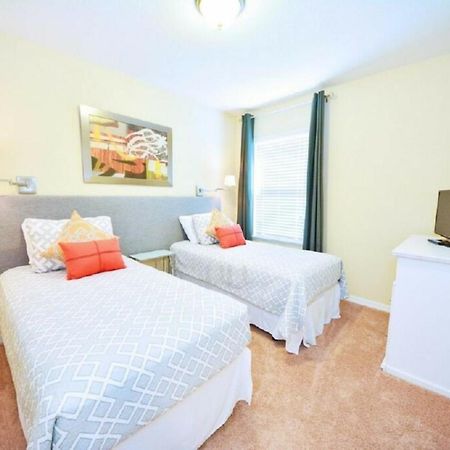 Make Memories With Your Family And Friends In This Beautiful Home 1014 Loughman エクステリア 写真