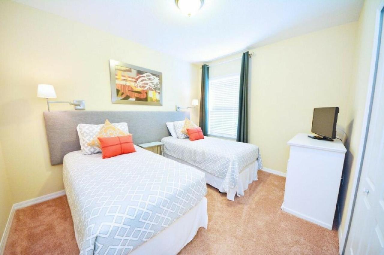 Make Memories With Your Family And Friends In This Beautiful Home 1014 Loughman エクステリア 写真